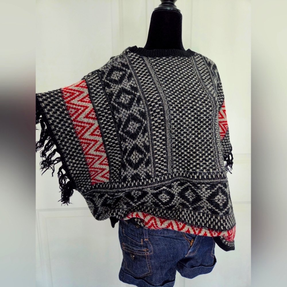 Y2K Japanese Knit Poncho Sweater Rabbit Hair Blend + FREE GUESS Shorts xs-s